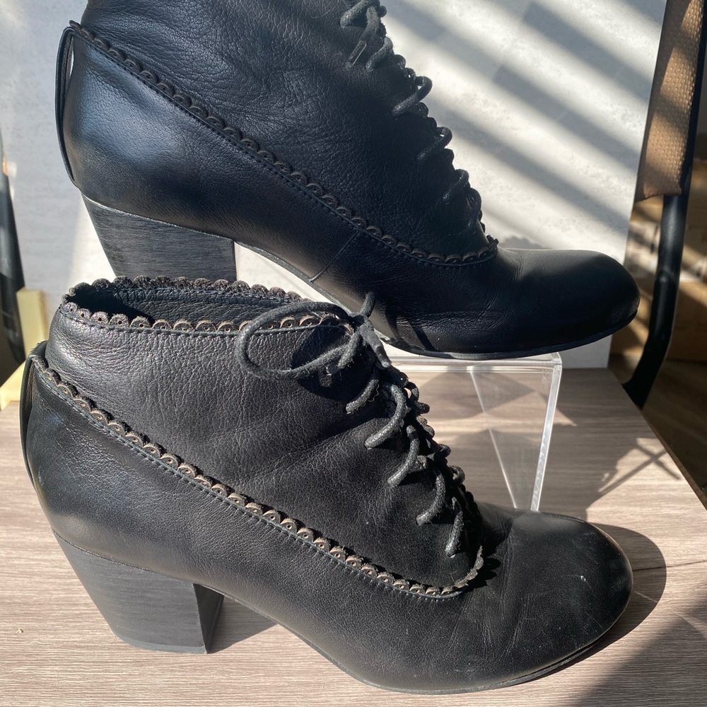 Django & Juliette Black Lace-Up Women's Heeled Booties